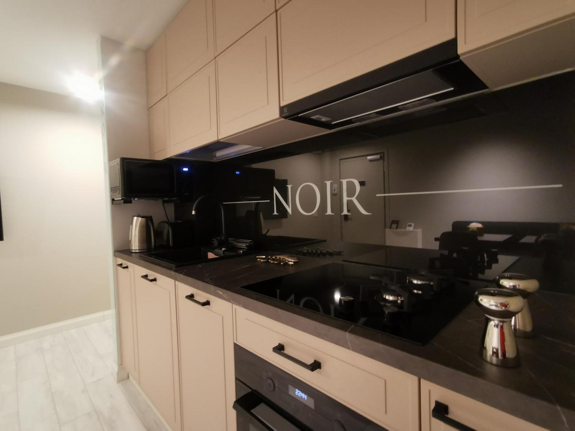 Noir Apartment Haţeg Extérieur photo